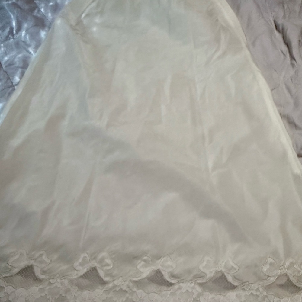 Vtg Saramac Half Slip White Nylon Lace Hem Bows Union Made USA M Bridal Wear.